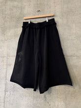 Load image into Gallery viewer, Skater shorts
