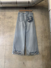 Load image into Gallery viewer, Skater denim
