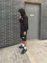 Load image into Gallery viewer, Runner Shorts Black
